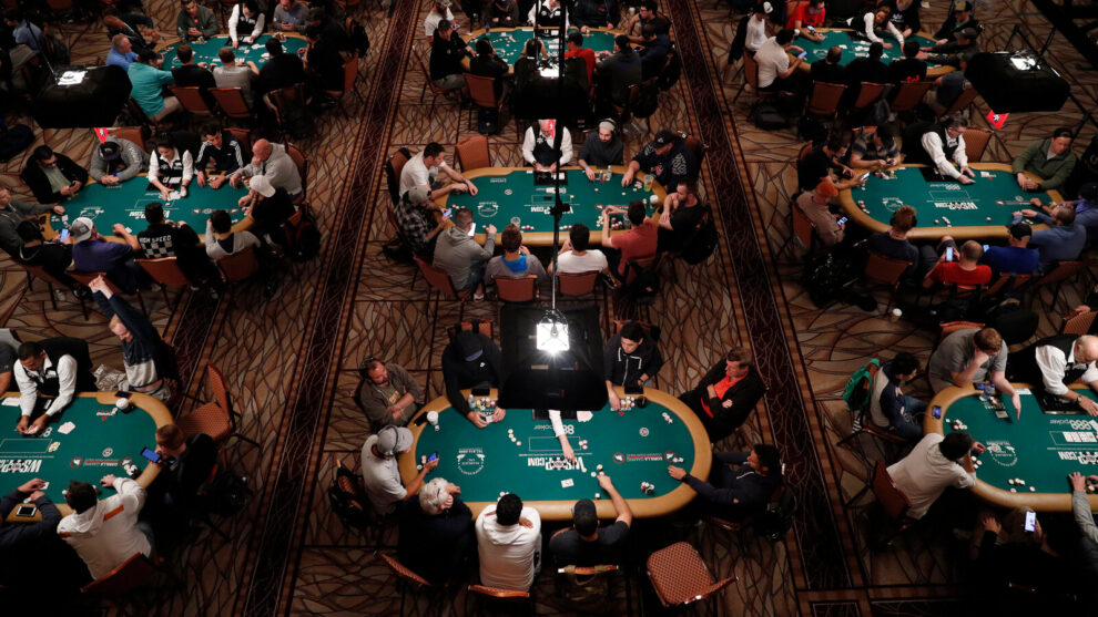 Many Online Players Like Playing Online Poker Games